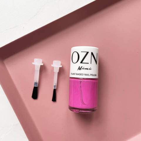 OZN Yasmin – Pflanzenbasierter Nagellack (22+Free), Made In Germany, Mit 2 Veganen Pinseln (dick & Dünn)